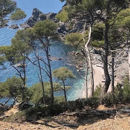 Petite Endroit Splendide. Six-Fours-les-Plages